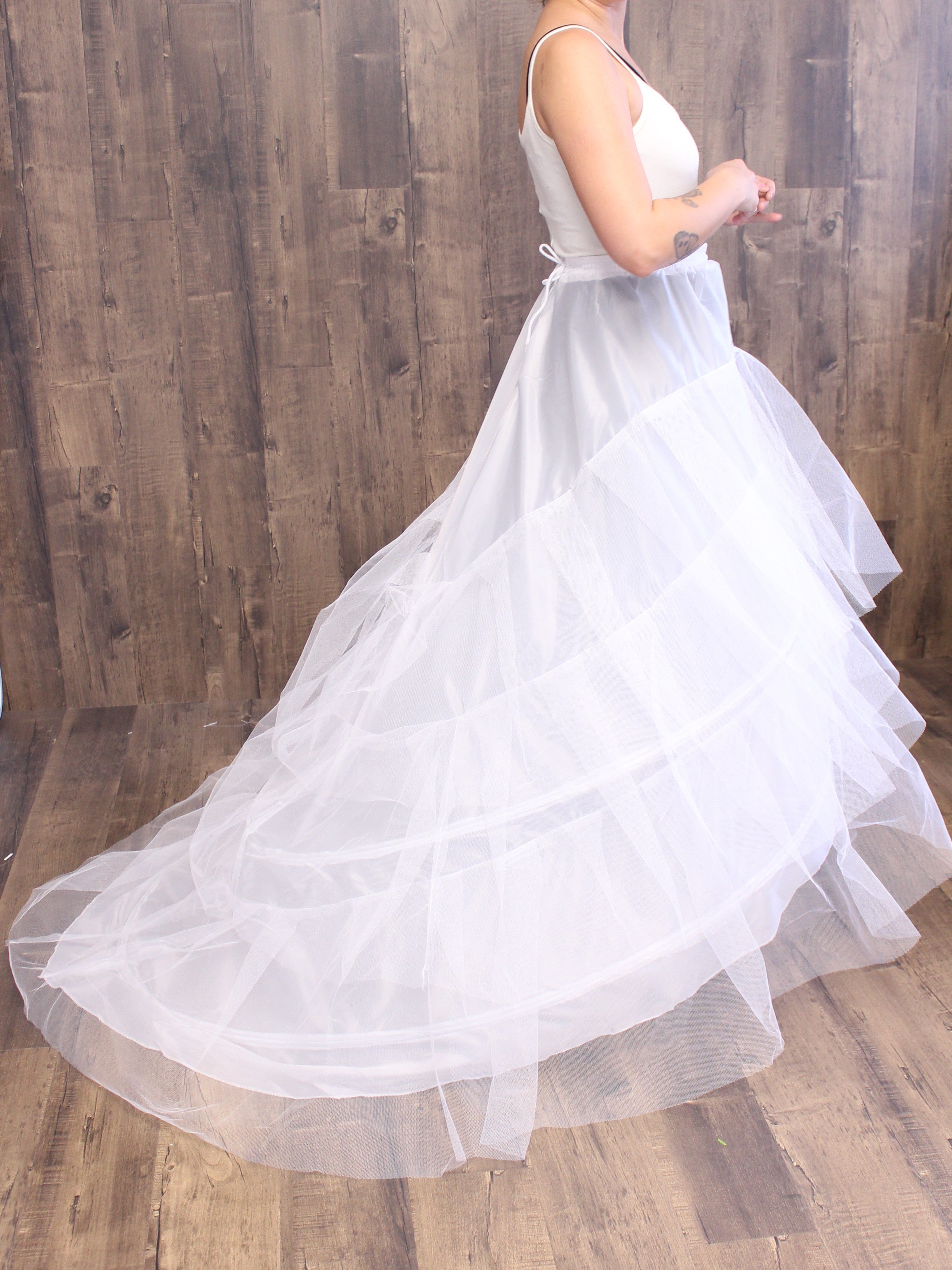 Elliptical cage crinoline side view