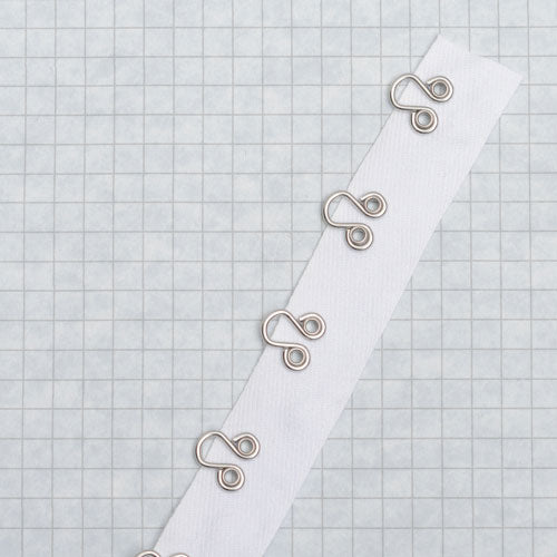 706 Eye tape riveted white