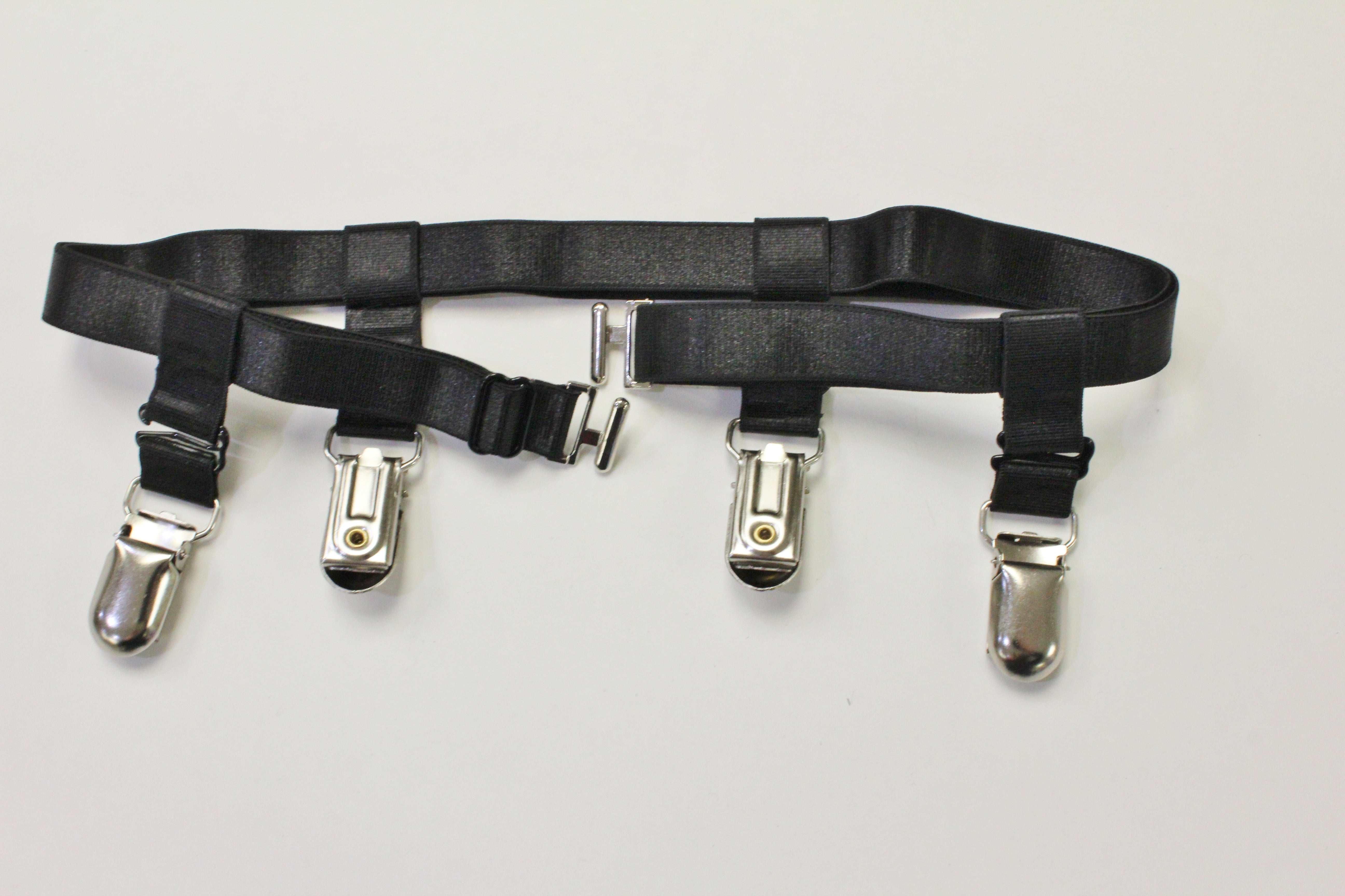 Thigh garter belt with 4 metal garter grips