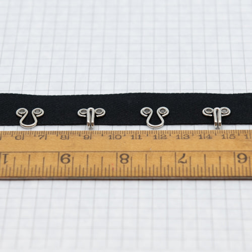 7060 Alternating hook & eye tape, Black